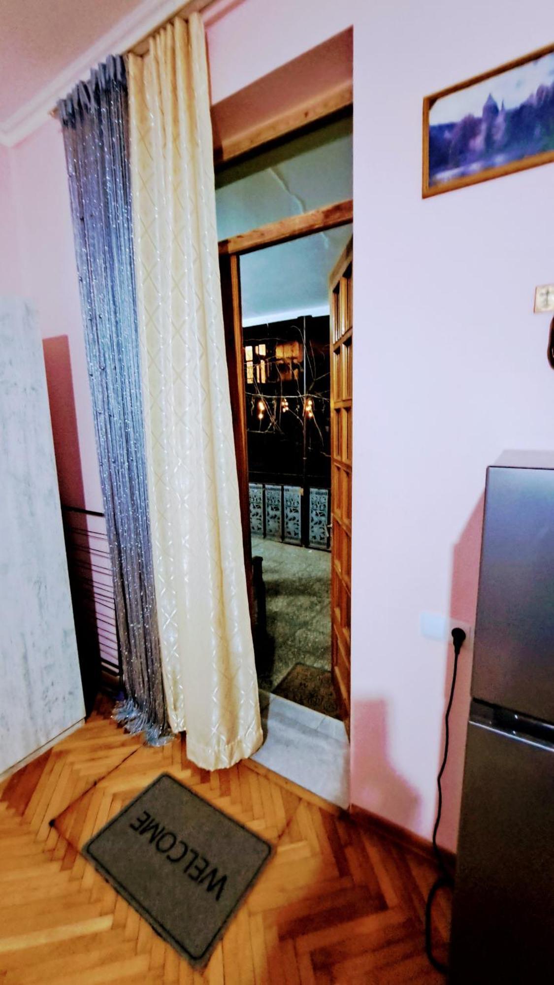 Apartment With A Nice Terrace In Old City Center Тбилиси Экстерьер фото